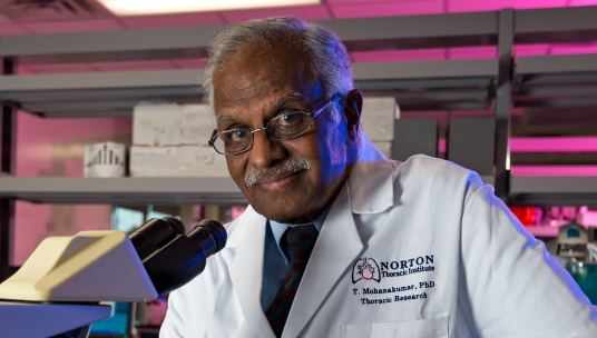 Dr. Mohanakumar at Norton Thoracic Institute Research Lab